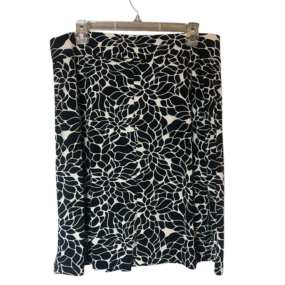 Merona Black and White Pencil Skirt Knee-Length Casual with shorts size XL